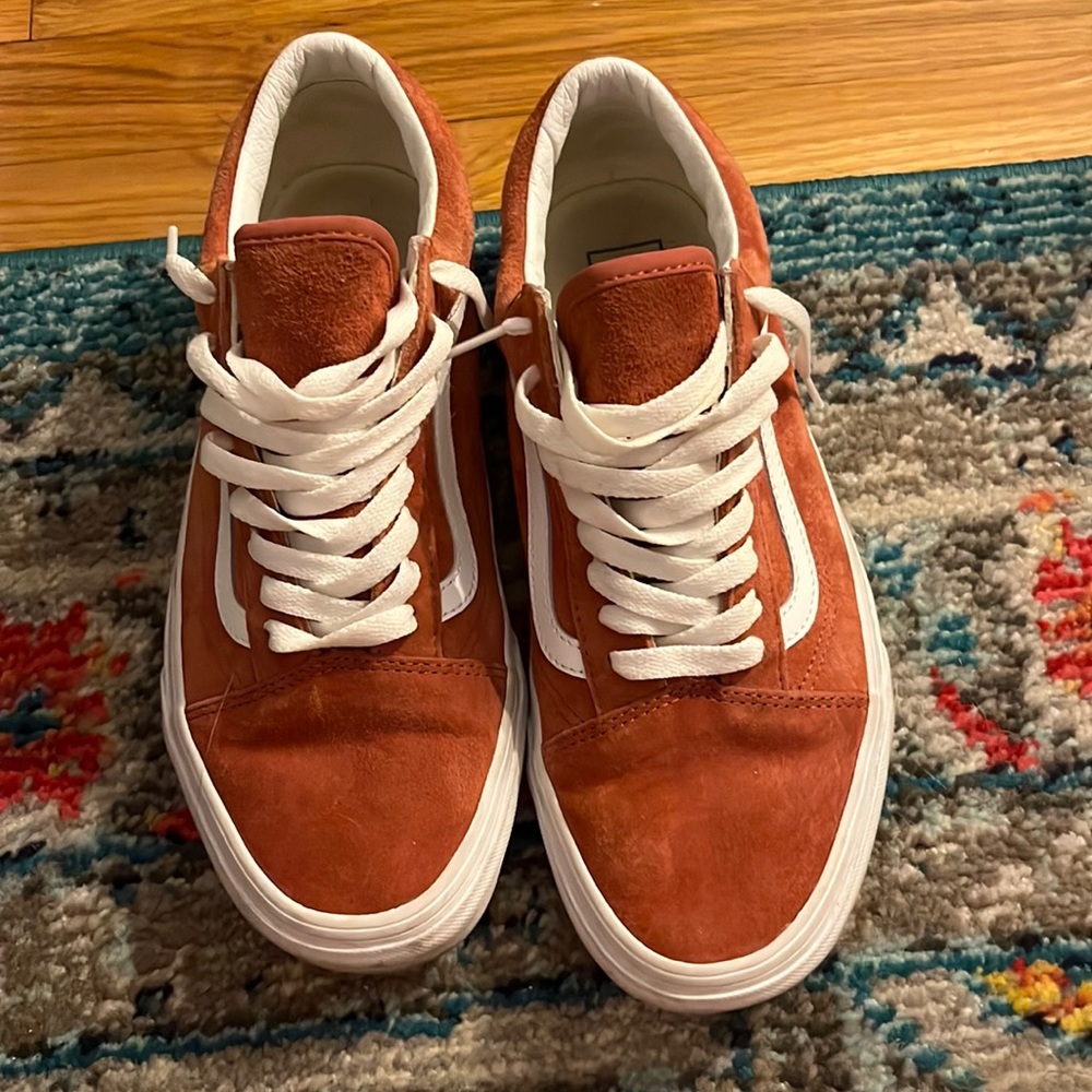 Red low top vans old skool